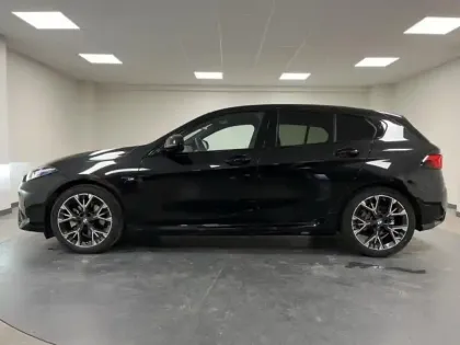 Photo 6 BMW Serie 1 Série 1 120A 170ch M Sport DKG7
