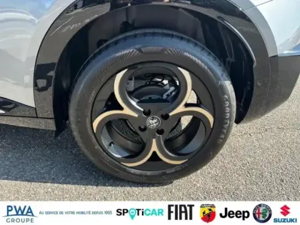 Photo 10 Alfa Romeo Junior  1.2 Ibrida 145ch Intensa e-DCT6