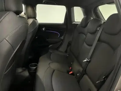 Photo 10 Mini Mini  5 Portes Cooper 136ch Edition Premium BVA7