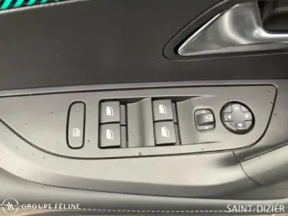 Photo 11 Peugeot 2008  1.5 BlueHDi 110ch S&S Allure