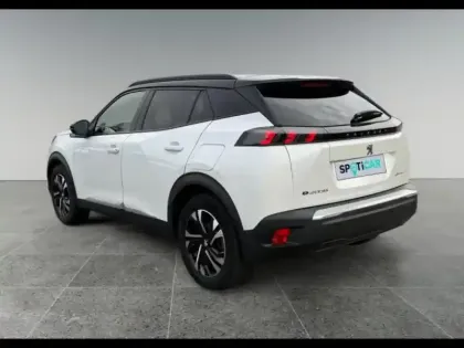 Photo 2 Peugeot 2008  e- 136ch GT Line