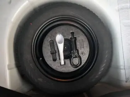 Photo 5 Ford Fiesta  1.1 85ch Cool & Connect 5p Euro6.2