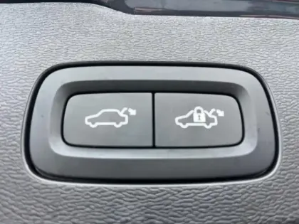 Photo 12 Volvo V60  B3 163ch Plus Style Dark DCT 7