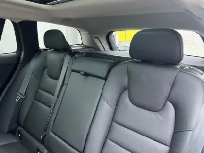 Photo 9 Volvo V60  B3 163ch Plus Style Dark DCT 7