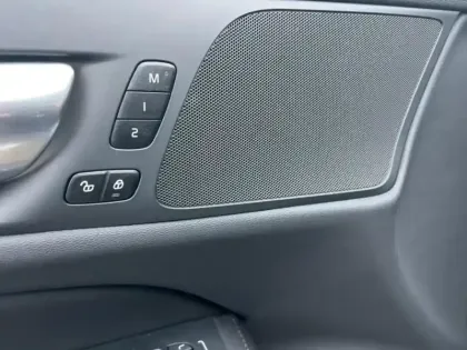 Photo 14 Volvo V60  B3 163ch Plus Style Dark DCT 7