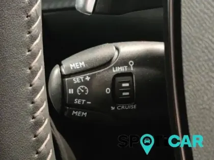 Photo 13 Peugeot 2008  1.2 PureTech 130ch S&S Allure EAT8