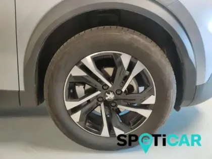 Photo 8 Peugeot 2008  1.2 PureTech 130ch S&S Allure EAT8