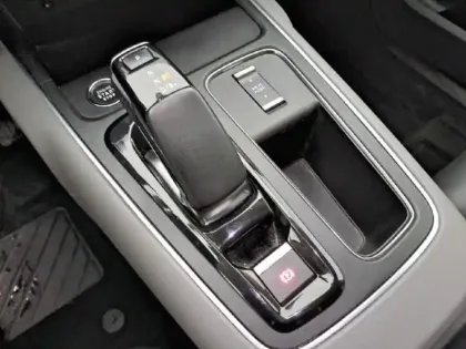 Photo 12 Citroën C5 aircross  Hybrid rechargeable 225ch C-Series ë-EAT8