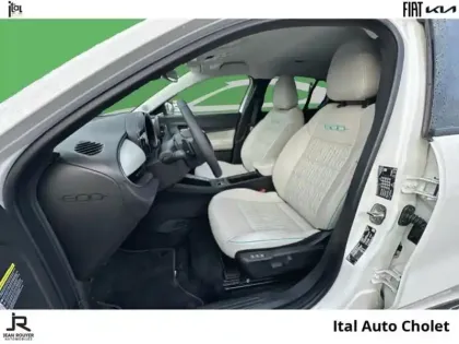 Photo 10 Fiat 600  1.2 Hybrid 100ch La Prima DCT6