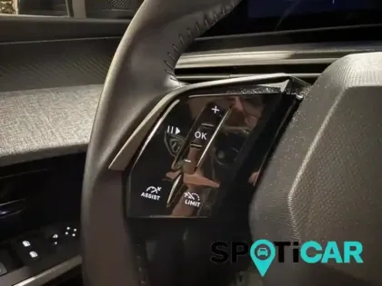 Photo 12 Peugeot 3008  1.2 Hybrid 136ch Allure e-DCS6