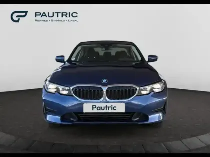 Photo 7 BMW Serie 3 Série 3 330eA 292ch Business Design 10cv