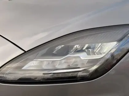 Photo 10 Jaguar E-Pace  P300e PHEV 309ch R-Dynamic S