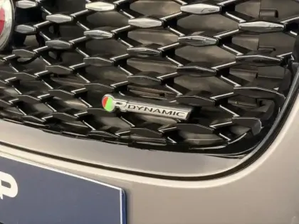 Photo 14 Jaguar E-Pace  P300e PHEV 309ch R-Dynamic S