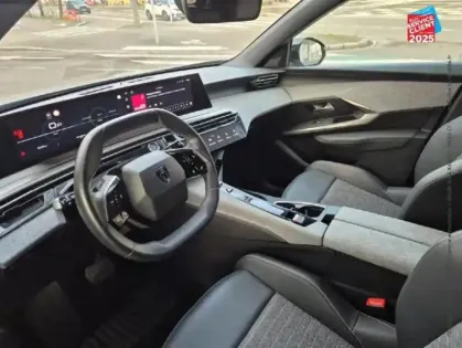 Photo 14 Peugeot 3008  1.2 Hybrid 136ch Allure e-DCS6