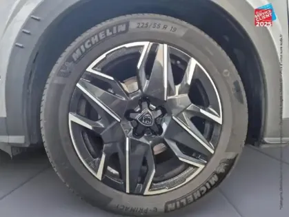 Photo 9 Peugeot 3008  1.2 Hybrid 136ch Allure e-DCS6