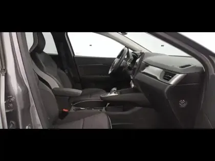 Photo 6 Renault Captur  1.6 E-Tech hybride rechargeable 160ch Intens -21