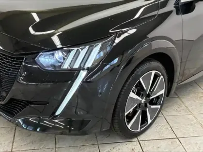 Photo 6 Peugeot 208  e- 136ch GT Pack