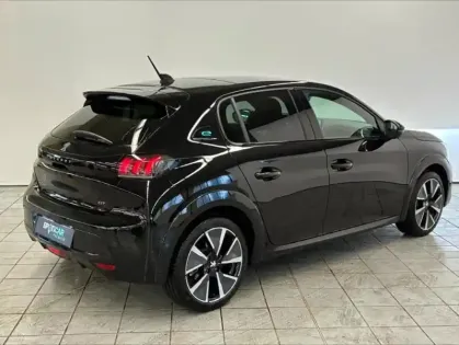 Photo 8 Peugeot 208  e- 136ch GT Pack