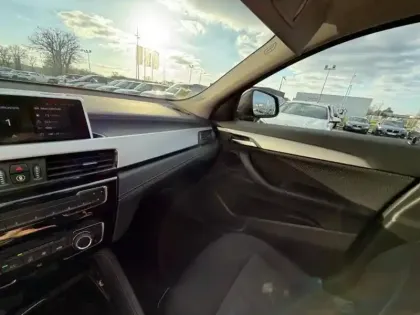 Photo 11 BMW X2  sDrive18i 136ch Première