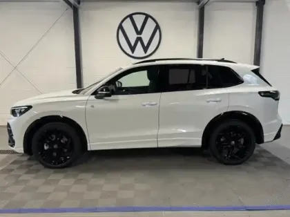 Photo 1 Volkswagen Tiguan  2.0 TDI 150ch R-Line Exclusive DSG7