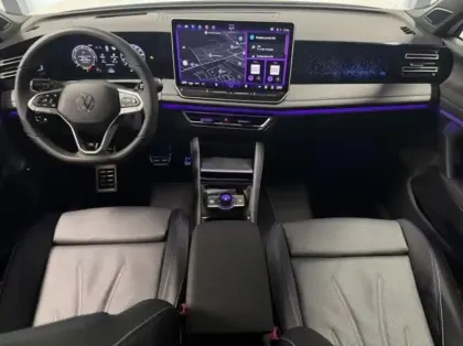 Photo 6 Volkswagen Tiguan  2.0 TDI 150ch R-Line Exclusive DSG7