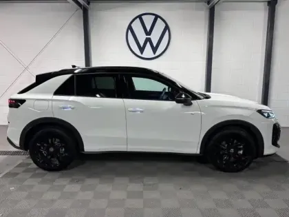 Photo 5 Volkswagen T-roc  1.5 eTSI 150ch R-Line DSG7