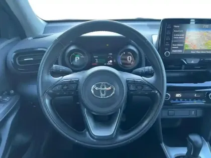 Photo 12 Toyota Yaris  Cross 116h Dynamic Business + Programme Beyond Zero Academy MY22