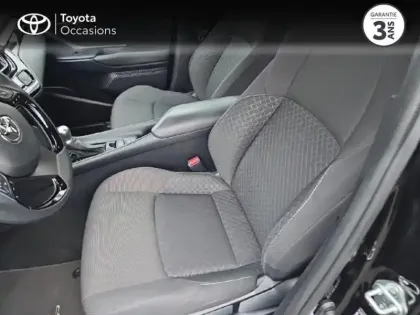 Photo 10 Toyota C-HR  1.8 Hybride 122ch Dynamic E-CVT
