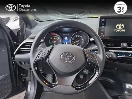 Photo 8 Toyota C-HR  1.8 Hybride 122ch Dynamic E-CVT