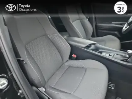Photo 5 Toyota C-HR  1.8 Hybride 122ch Dynamic E-CVT