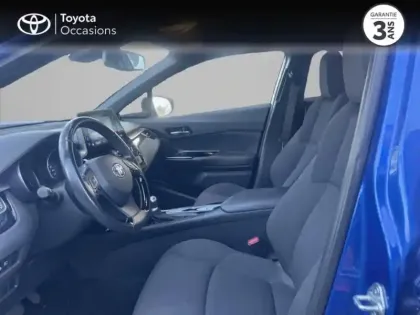 Photo 10 Toyota C-HR  122h Design 2WD E-CVT RC18