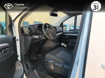 Photo 10 Toyota Proace  Verso Medium 1.5 120 D-4D Dynamic RC22