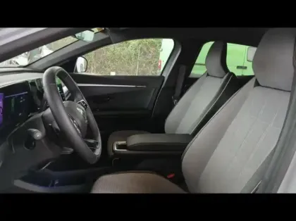 Photo 4 Renault Megane  E-Tech Electric 220ch Techno autonomie confort -25