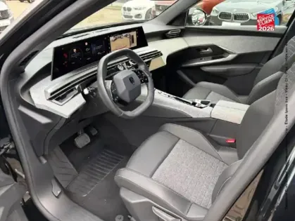 Photo 14 Peugeot 3008  1.2 Hybrid 145ch Allure e-DCS6