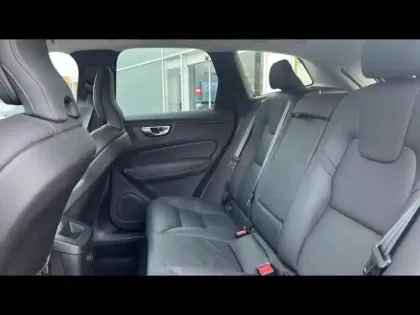 Photo 5 Volvo Xc60  T6 Hybride Rechargeable 253 + 145ch Ultra Style Dark Geartronic 8 AWD