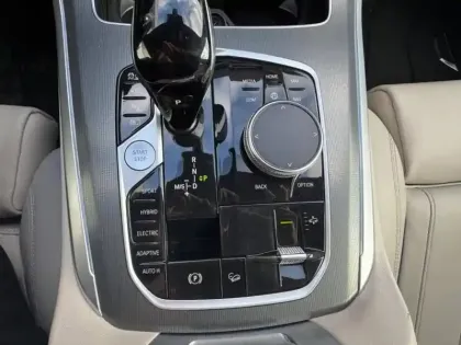 Photo 9 BMW X5  xDrive45e 394ch M Sport 17cv