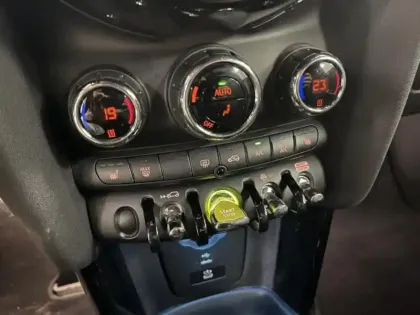 Photo 12 Mini Mini  Cooper SE 184ch Edition Premium BVA 5CV