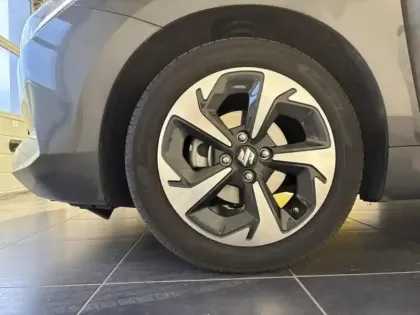 Photo 6 Suzuki Swift  1.2 Hybrid 83ch Pack Auto