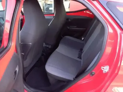 Photo 11 Toyota Aygo  1.0 VVT-i 72ch x-play x-app 5p MC18