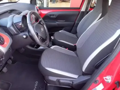 Photo 9 Toyota Aygo  1.0 VVT-i 72ch x-play x-app 5p MC18