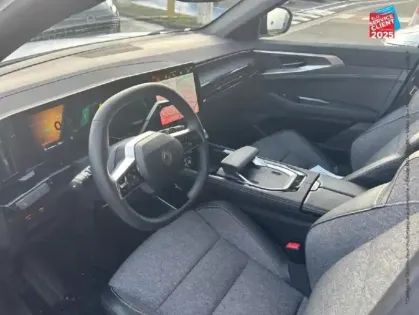 Photo 14 Renault Rafale  1.2 E-Tech full hybrid 200ch Techno