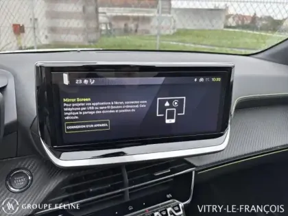 Photo 14 Peugeot 208  e- 136ch GT