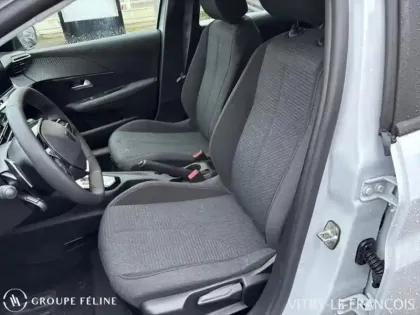 Photo 8 Peugeot 208  1.2 Hybrid 110ch Style e-DCS6