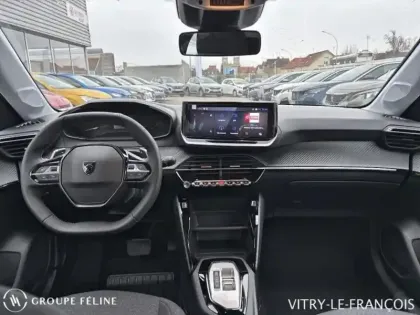 Photo 7 Peugeot 208  1.2 Hybrid 110ch Style e-DCS6