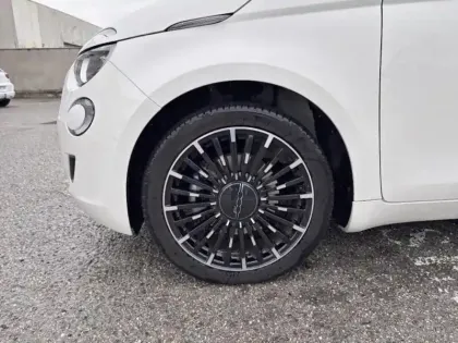 Photo 11 Fiat 500  e 118ch Icône Plus