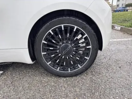 Photo 10 Fiat 500  e 118ch Icône Plus