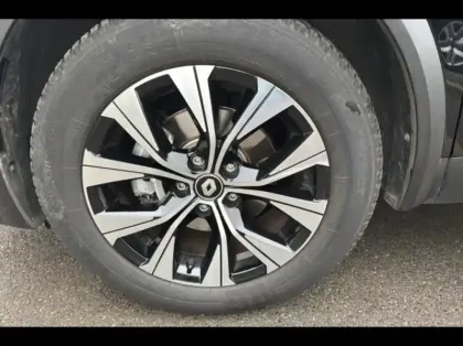 Photo 12 Renault Captur  1.6 E-Tech hybride 145ch Evolution