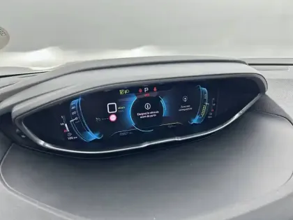 Photo 9 Peugeot 3008  Hybrid 225 e-EAT8