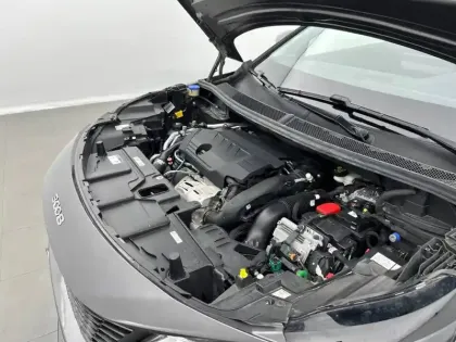 Photo 14 Peugeot 3008  Hybrid 225 e-EAT8