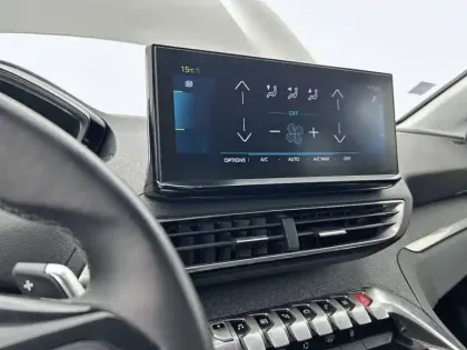 Photo 19 Peugeot 3008  Hybrid 225 e-EAT8